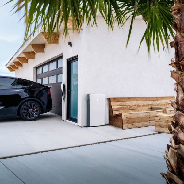Tesla Powerwall battery storage for solar power in Florida