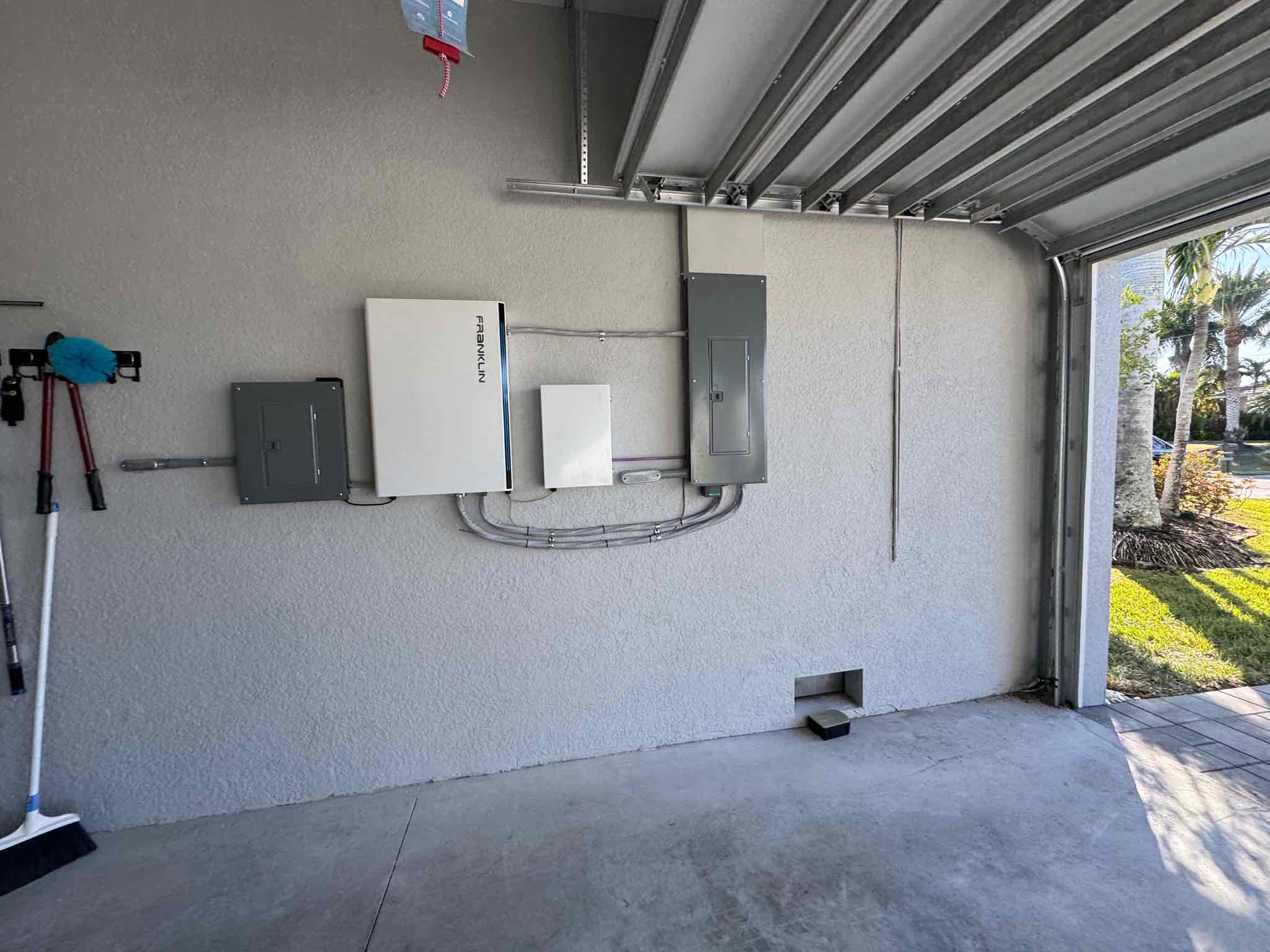 aGate in Florida garage